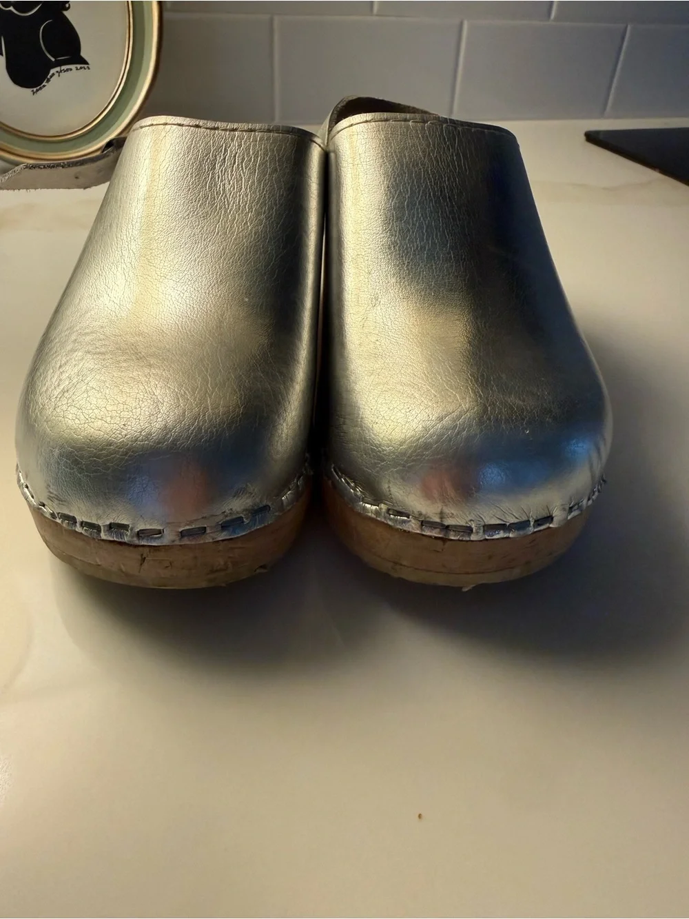 Torpatoffrln Metallic Silver Clogs with Adjustable Back Strap Sz 30